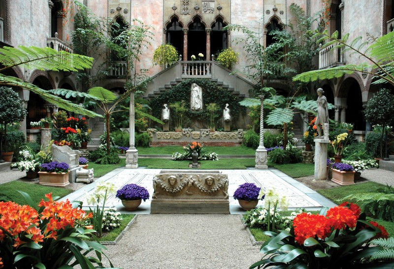 Inner courtyard of the ISG Museum, Boston.