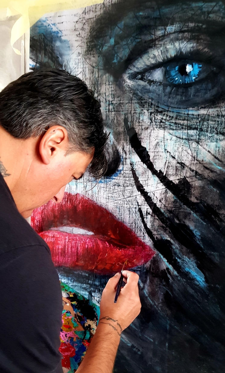 La Crítica: Franck Sastre, explorador de la emoción y la identidad a través del arte figurativo