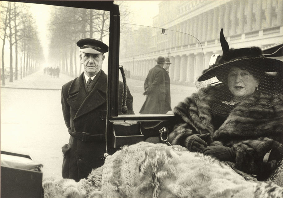 Mayfair, by Inge Morath, 1953