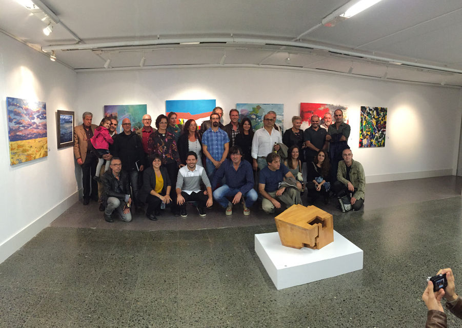 Group photo with the artists who were able to come to the show